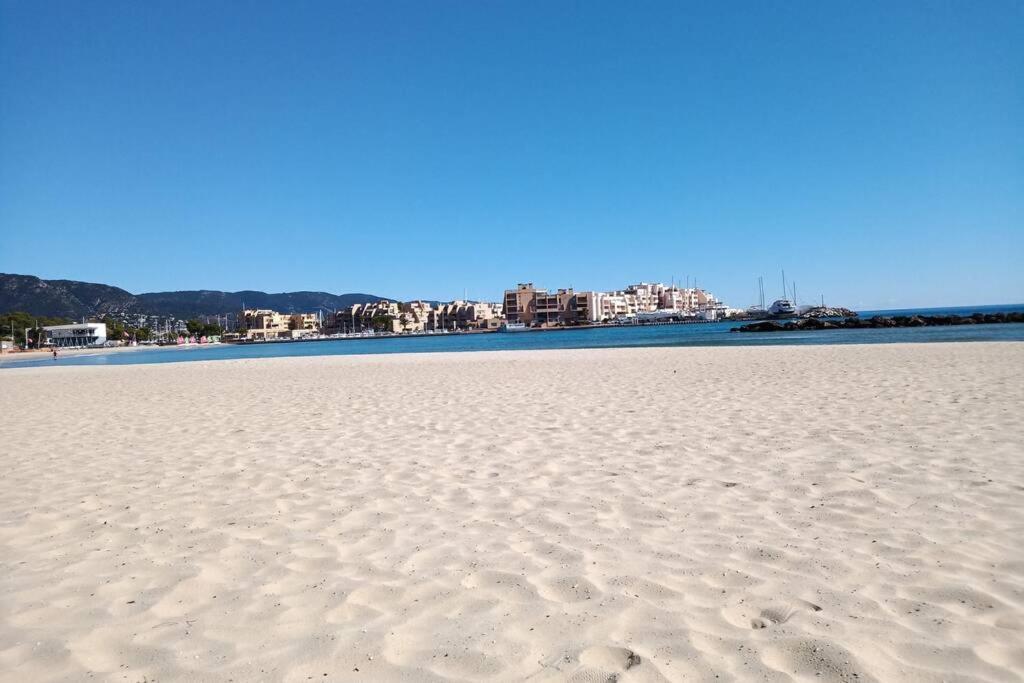 Face Mer Entre Plage Et Marina Bormes-les-Mimosas Exteriér fotografie