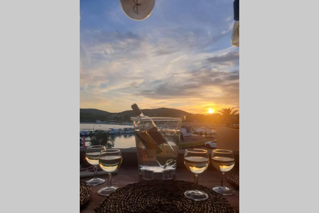 Face Mer Entre Plage Et Marina Bormes-les-Mimosas Exteriér fotografie